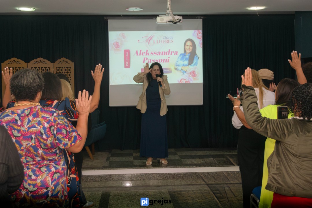 Chá de Mulheres reúne fé, louvor e Talk Show na Sociedade Bíblica do Brasil no RJ